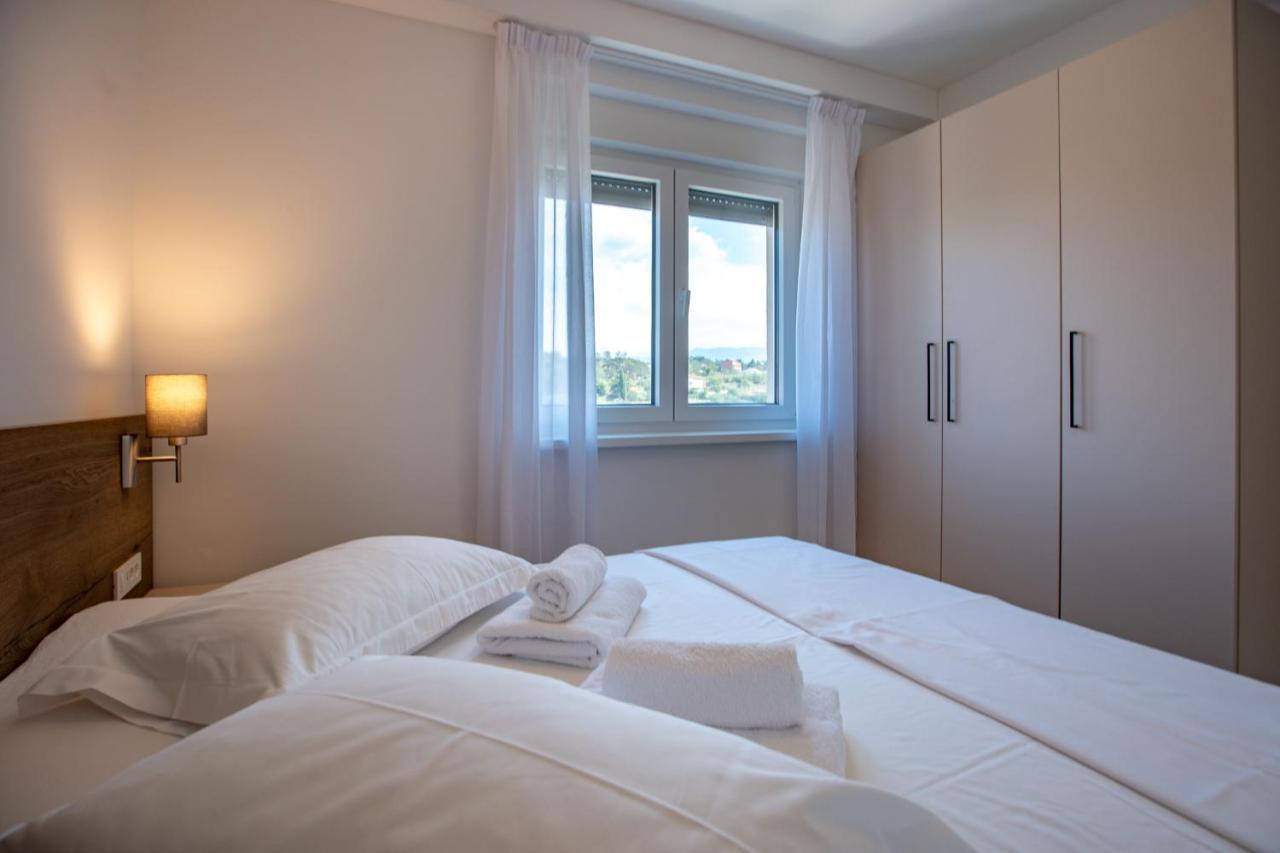 Aparthotel B&M Rab-Lopar Extérieur photo