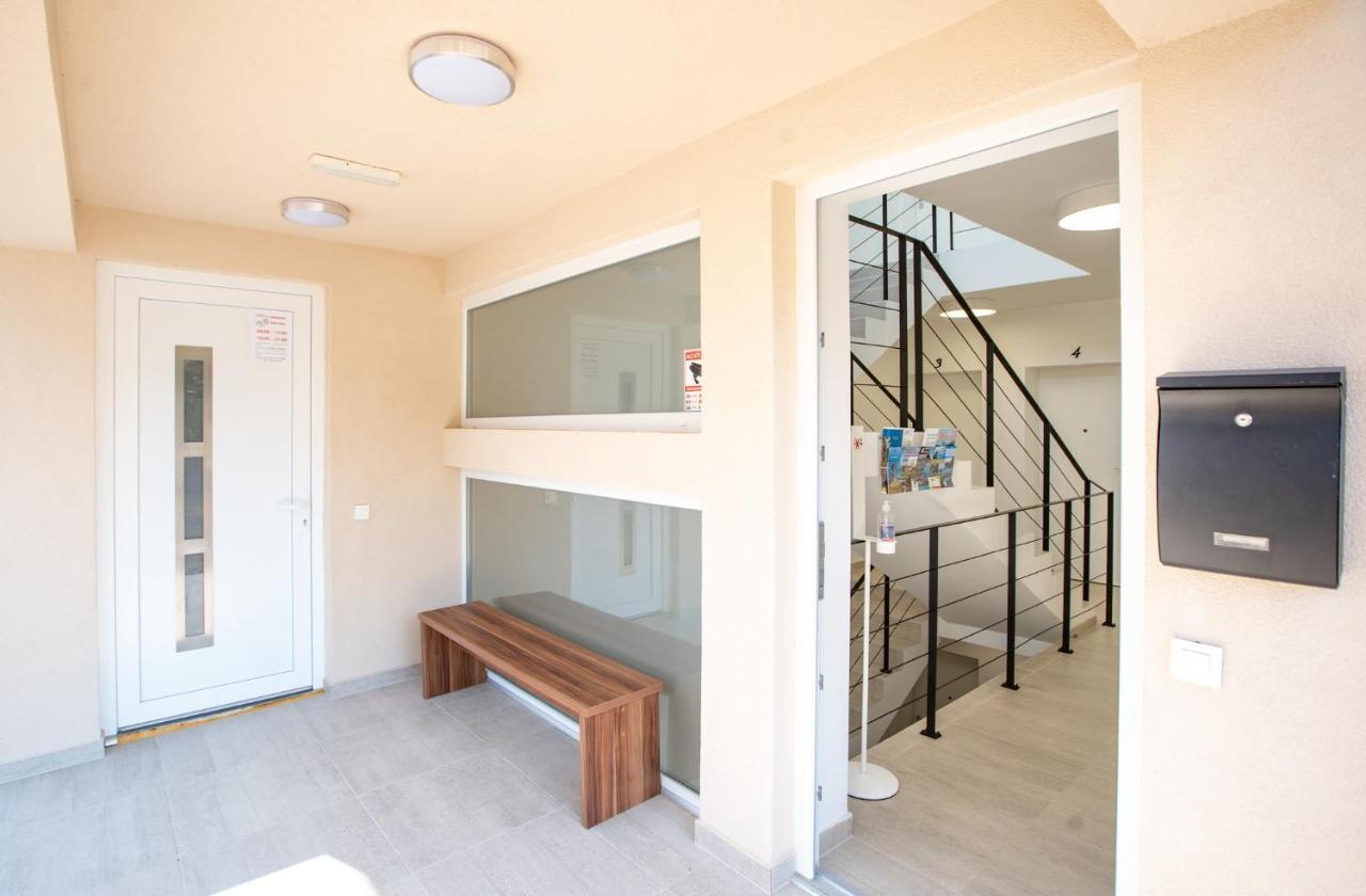 Aparthotel B&M Rab-Lopar Extérieur photo