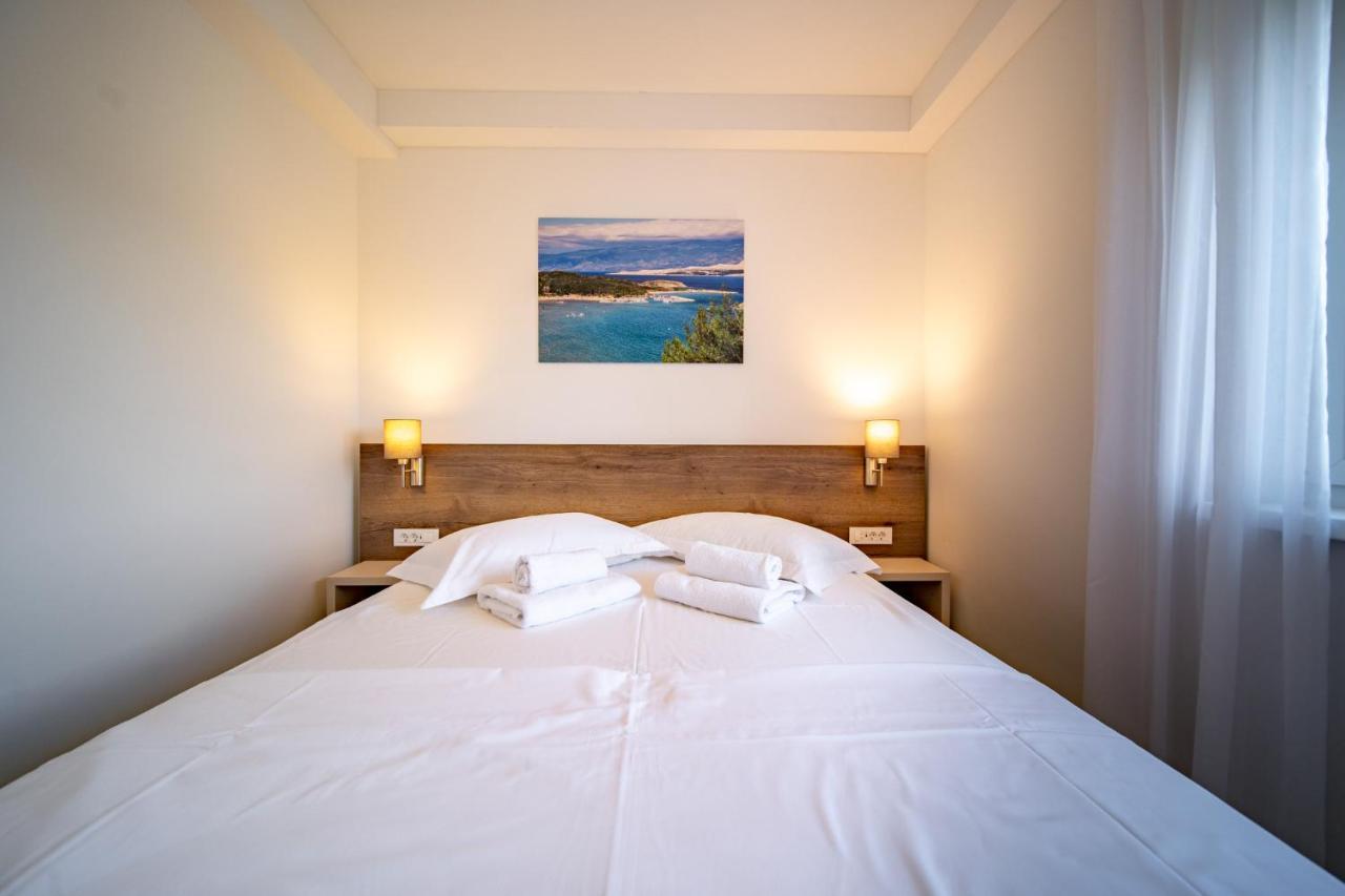 Aparthotel B&M Rab-Lopar Extérieur photo